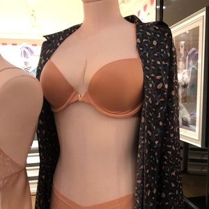 VS Dark pink Illusions Bra